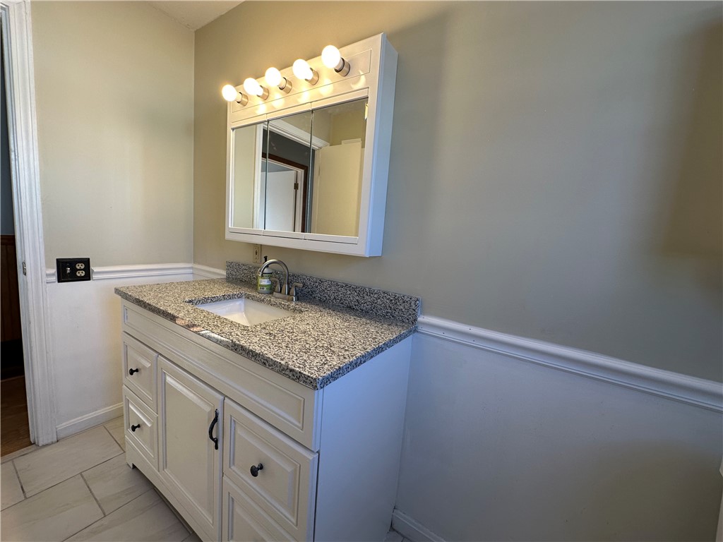 65 Ingalls Street Warwick, RI 02889 - Photo 5 of 21