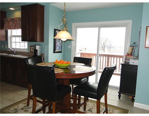 302 Buffalo Ridge Road Canonsburg, PA 15317 - Photo 7 of 18 Kitchen.