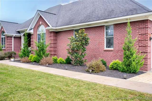 $649,900 | 8878 Highland Lake Drive, Georgetown, IN 47122