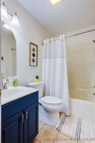 $649,900 | 8878 Highland Lake Drive, Georgetown, IN 47122