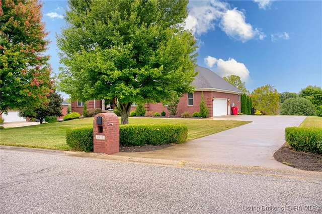 $649,900 | 8878 Highland Lake Drive, Georgetown, IN 47122