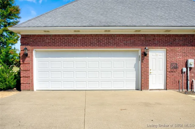 $649,900 | 8878 Highland Lake Drive, Georgetown, IN 47122