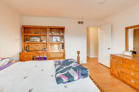 $599,000 | 11 West Emerson Street, Arlington Heights, IL 60005