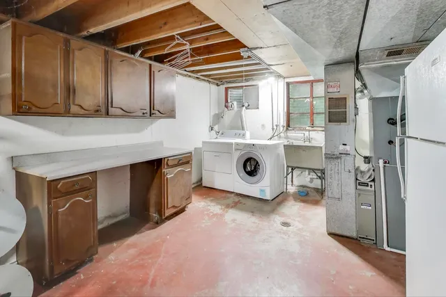 $599,000 | 11 West Emerson Street, Arlington Heights, IL 60005