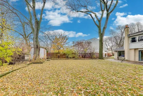 $599,000 | 11 West Emerson Street, Arlington Heights, IL 60005