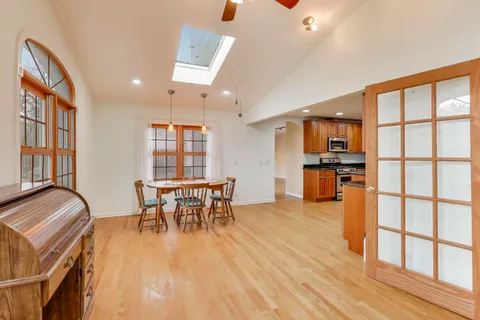 $599,000 | 11 West Emerson Street, Arlington Heights, IL 60005