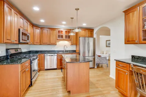 $599,000 | 11 West Emerson Street, Arlington Heights, IL 60005