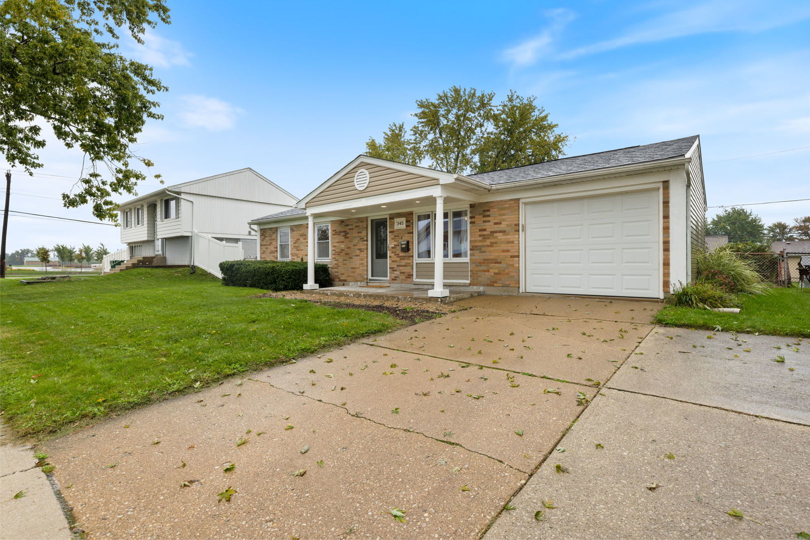 345 Hickory Avenue Romeoville, IL 60446 - Photo 3 of 24 Gallery Image 3
