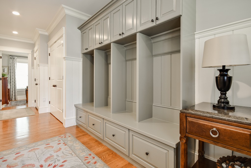 82 Pilgrim Road Wellesley, MA 02481 - Photo 16 of 28