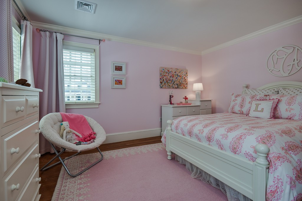 82 Pilgrim Road Wellesley, MA 02481 - Photo 23 of 28