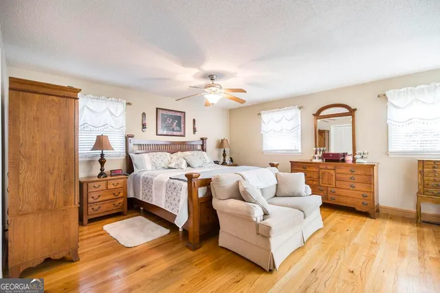 $475,500 | 2574 Lower Hartley Bridge Road, Byron, GA 31008