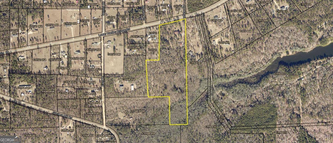 2574 Lower Hartley Bridge Road Byron, GA 31008 - Photo 45 of 45 a bathroom with a shower