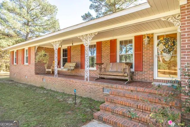 $475,500 | 2574 Lower Hartley Bridge Road, Byron, GA 31008