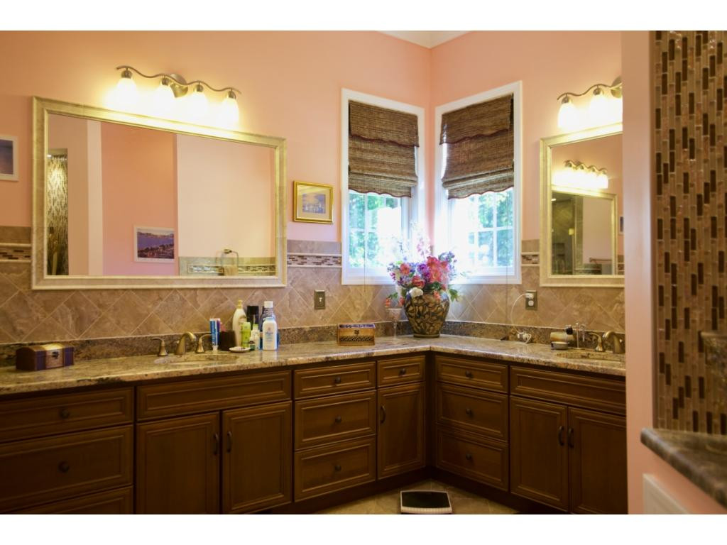 415 Church Road Fall Branch, TN 37656 - Photo 18 of 36 Massive Master Bath