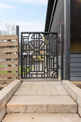 $2,275,000 | 15 Sourwood Lane, Fletcher, NC 28732