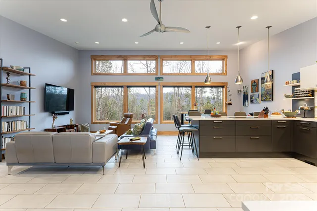 $2,275,000 | 15 Sourwood Lane, Fletcher, NC 28732