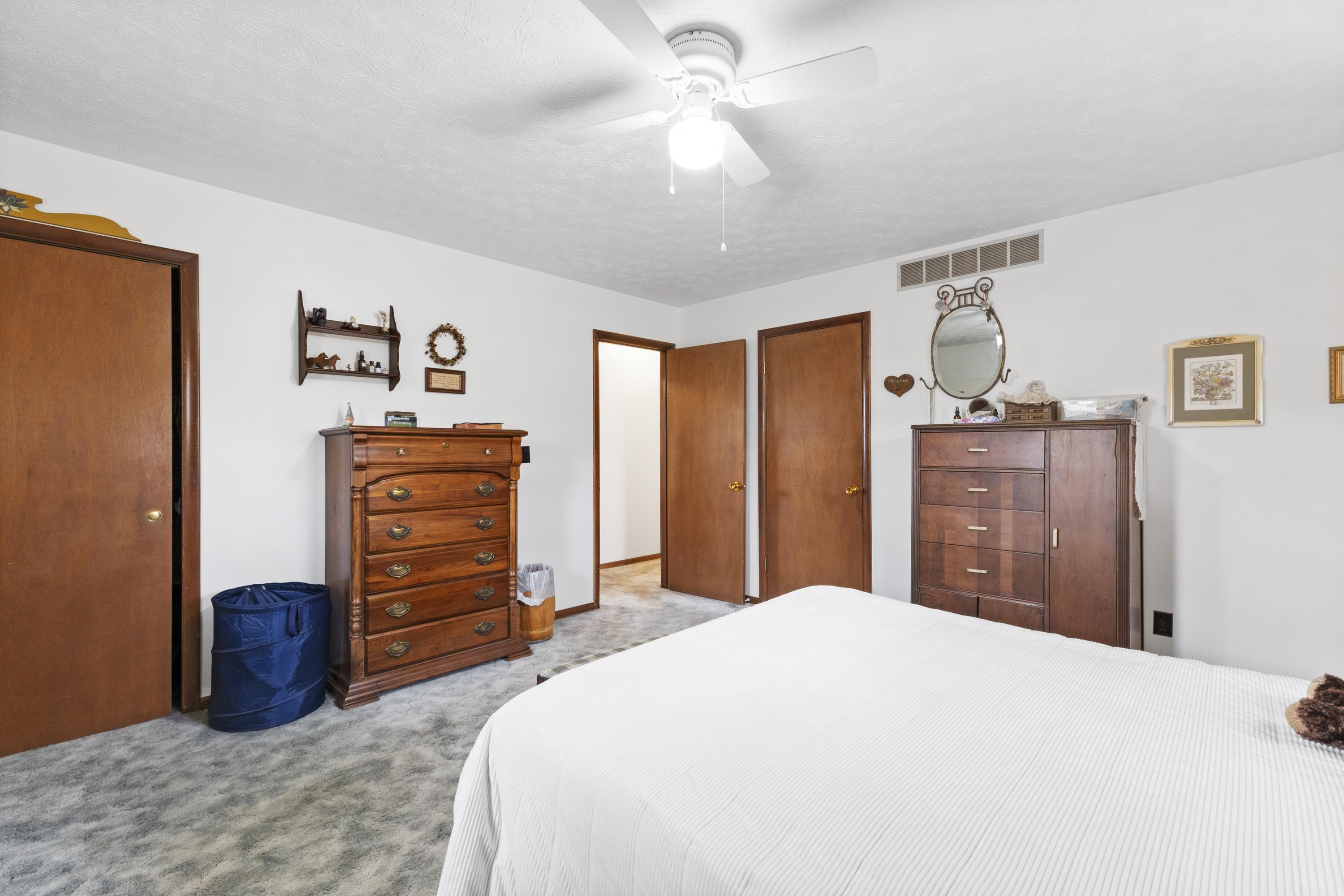 2235 East Thompson Road Ashland, KY 41102 - Photo 19 of 42