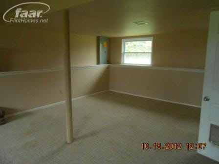 12411 Hoisington Road Gaines, MI 48436 - Photo 13 of 15 20195864-12.JPG