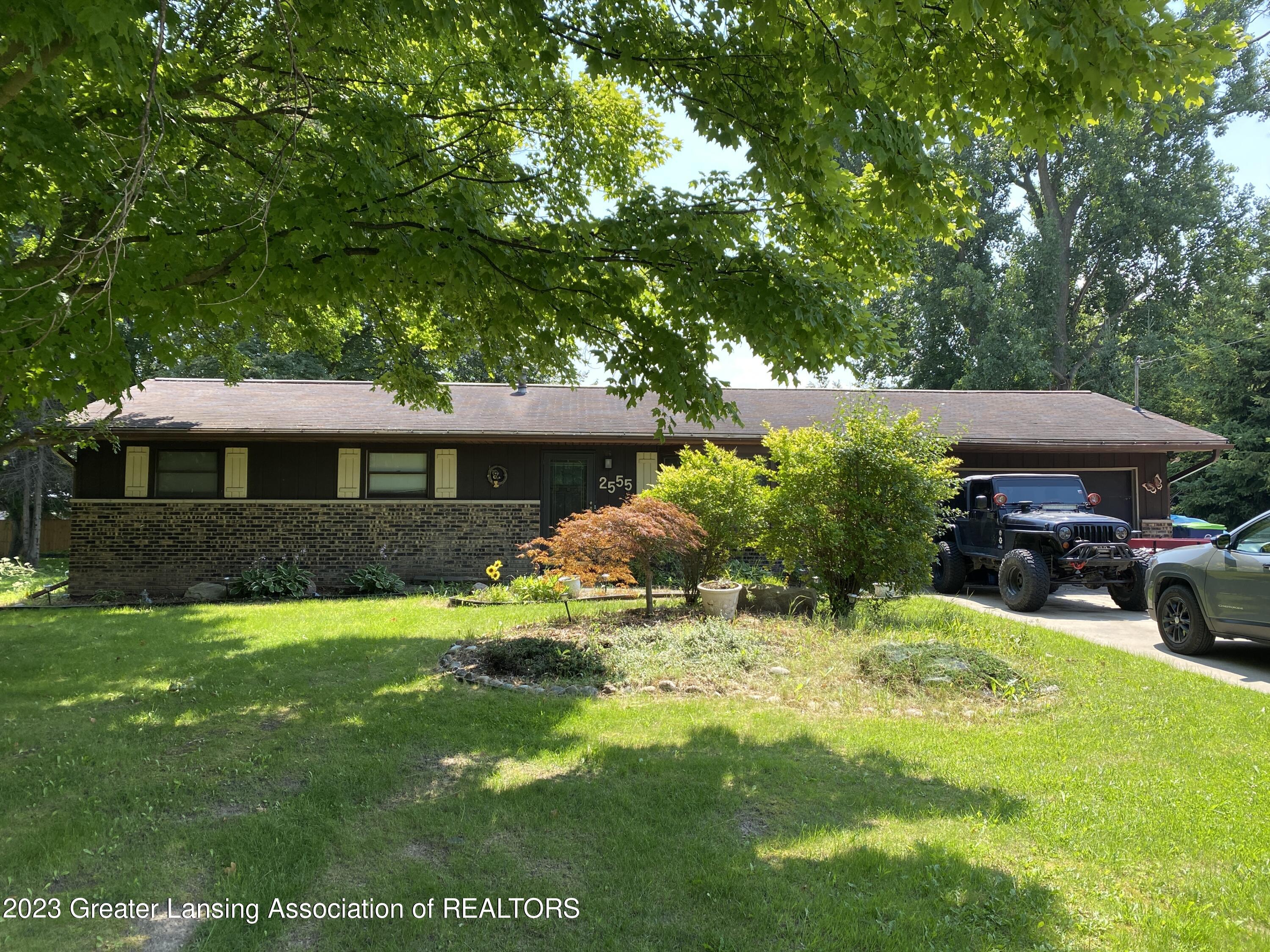 2555 Shattuck Road Saginaw, MI 48603 - Photo 1 of 13 Primary Photo