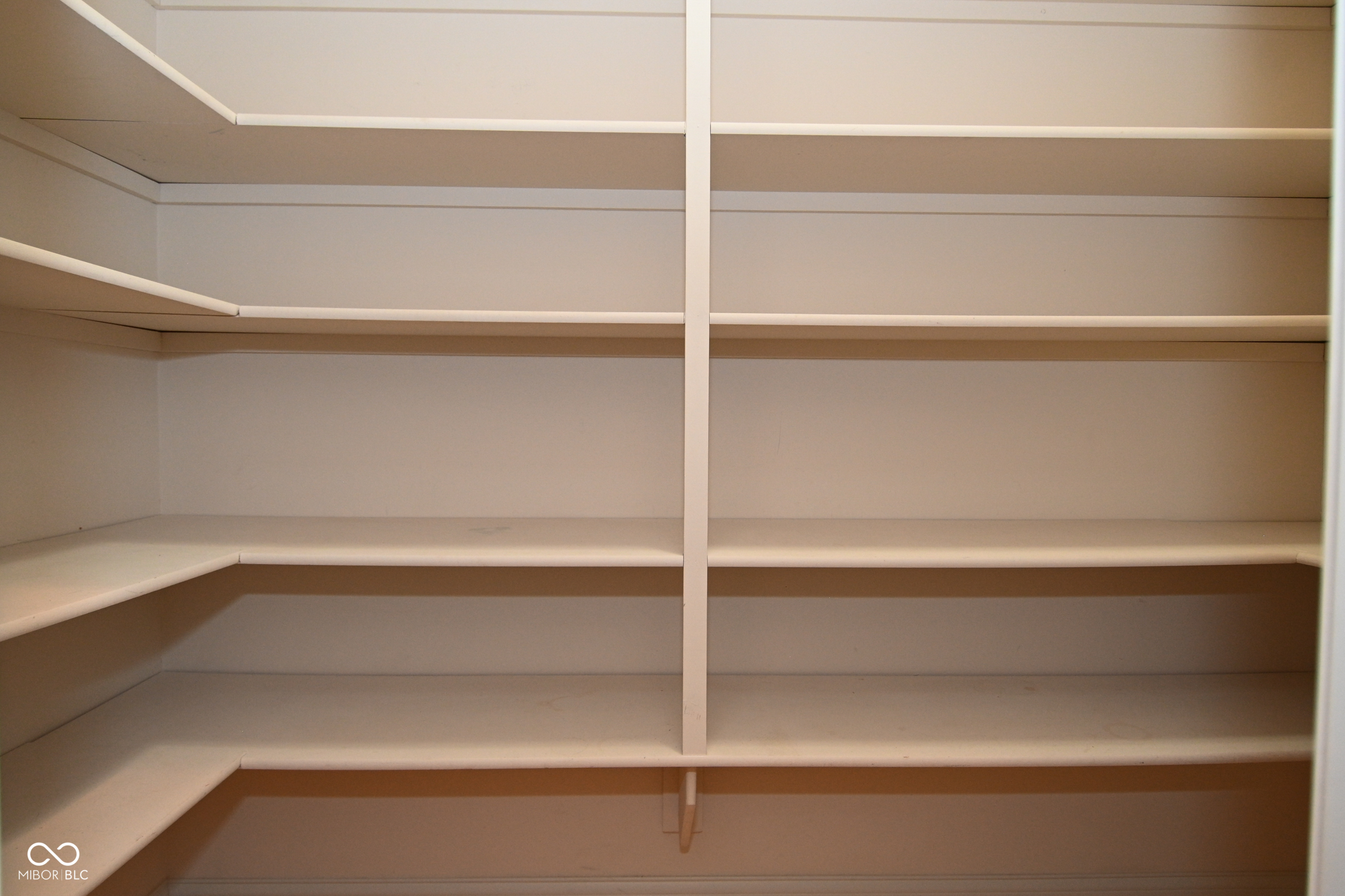 6036 Simien Road Indianapolis, IN 46237 - Photo 4 of 27