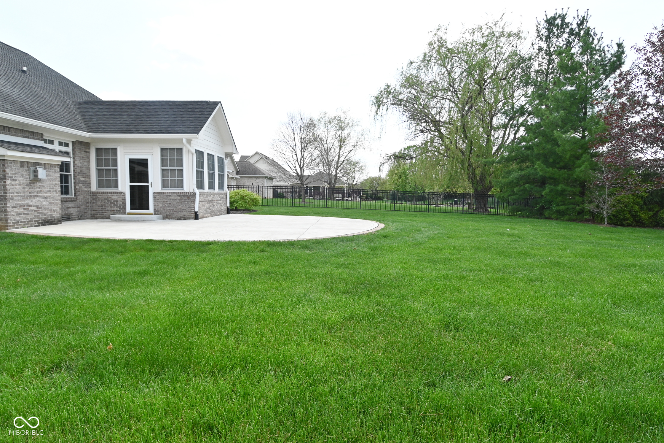 6036 Simien Road Indianapolis, IN 46237 - Photo 8 of 27