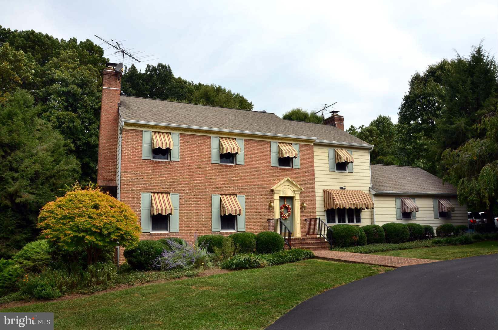 Exterior (Front)