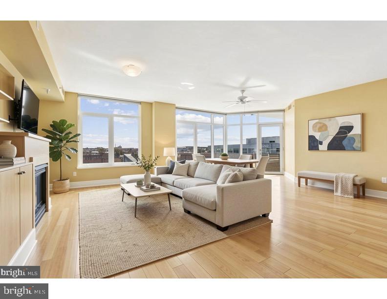 1400 Lancaster Street, Unit 605 Baltimore, MD 21231 - Photo 7 of 45 Living Room - Virtually Staged