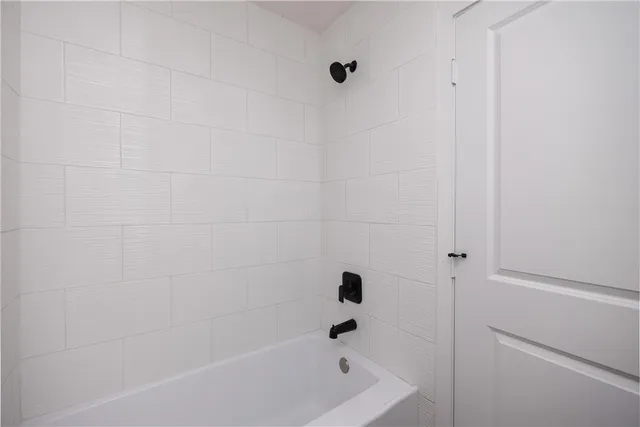 $1,600 | 425 Antares Drive, Corpus Christi, TX 78418