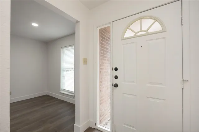 $1,600 | 425 Antares Drive, Corpus Christi, TX 78418