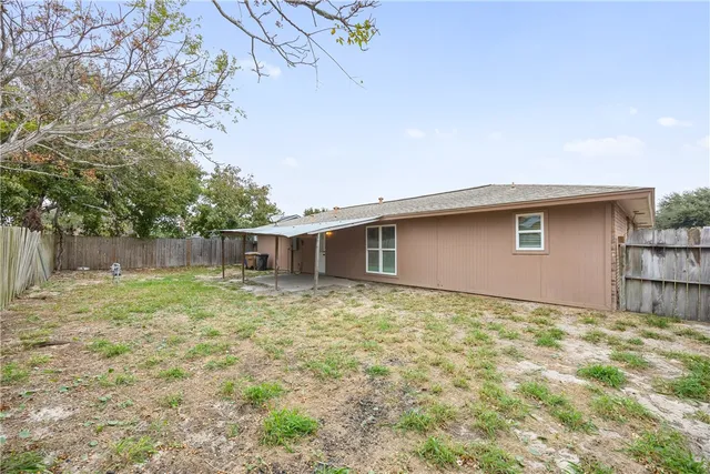 $1,600 | 425 Antares Drive, Corpus Christi, TX 78418