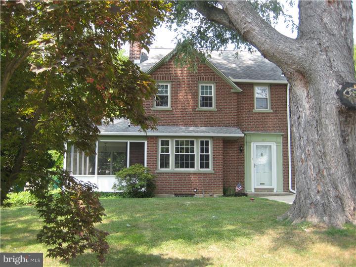 127 Scenic Road Springfield, PA 19064 - Photo 2 of 21