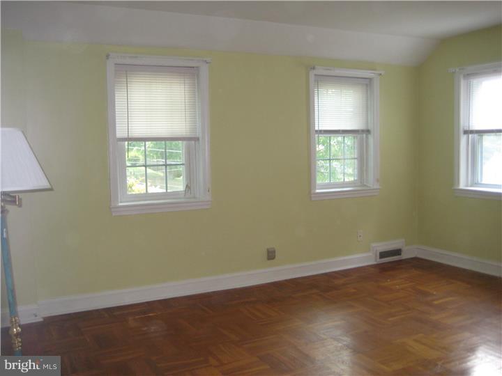 127 Scenic Road Springfield, PA 19064 - Photo 13 of 21