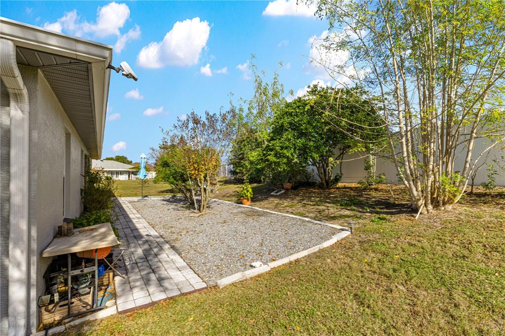 8601 Southwest 60th Circle Ocala, FL 34476 - Photo 25 of 37 a view of the patio