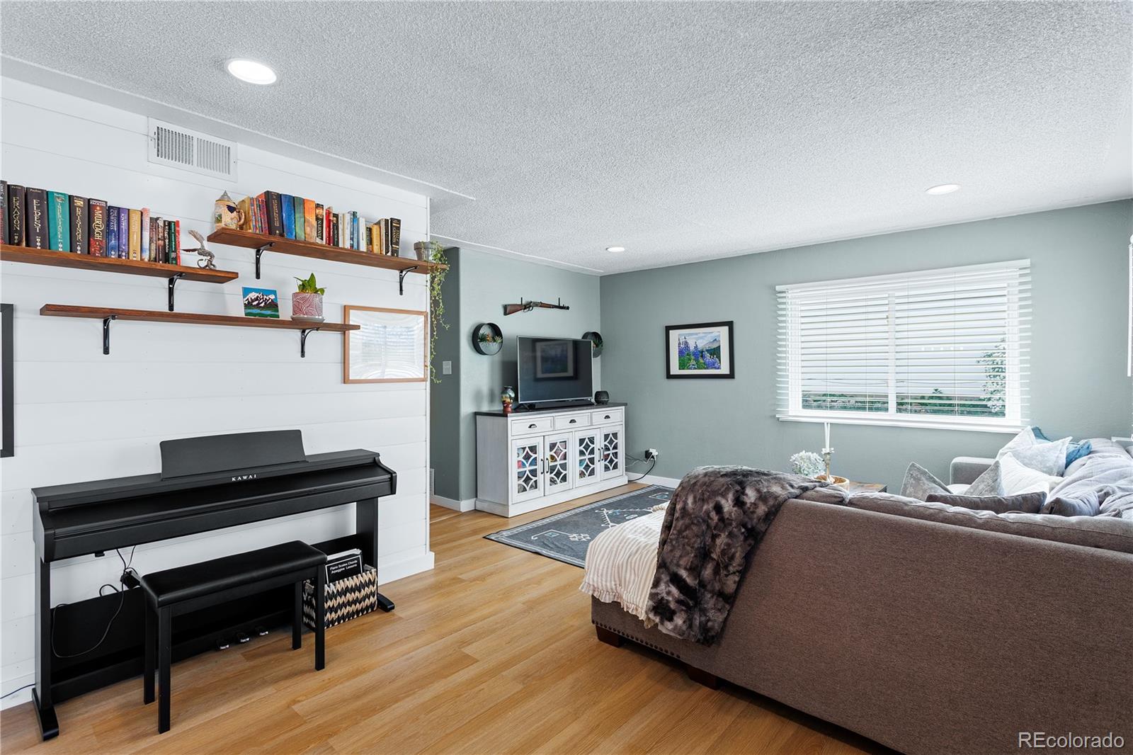 1848 South Stuart Street Denver, CO 80219 - Photo 6 of 19
