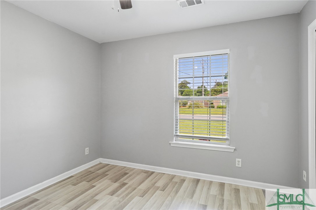 205 Druid Road Savannah, GA 31410 - Photo 15 of 25 Guest room 2