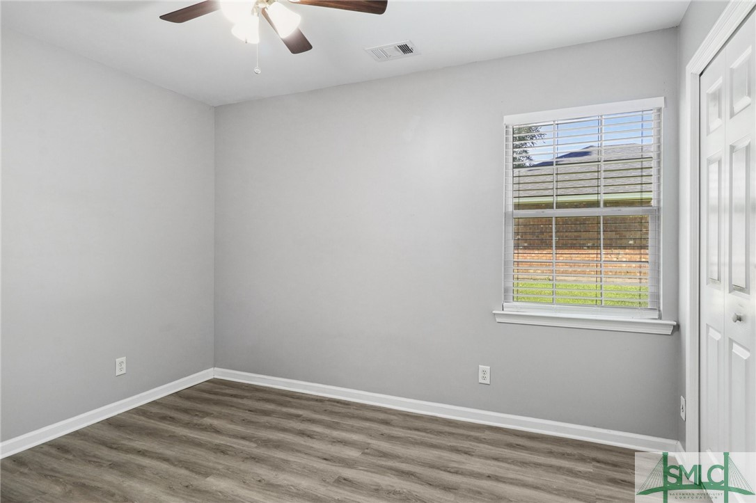 205 Druid Road Savannah, GA 31410 - Photo 16 of 25 Guest room 3