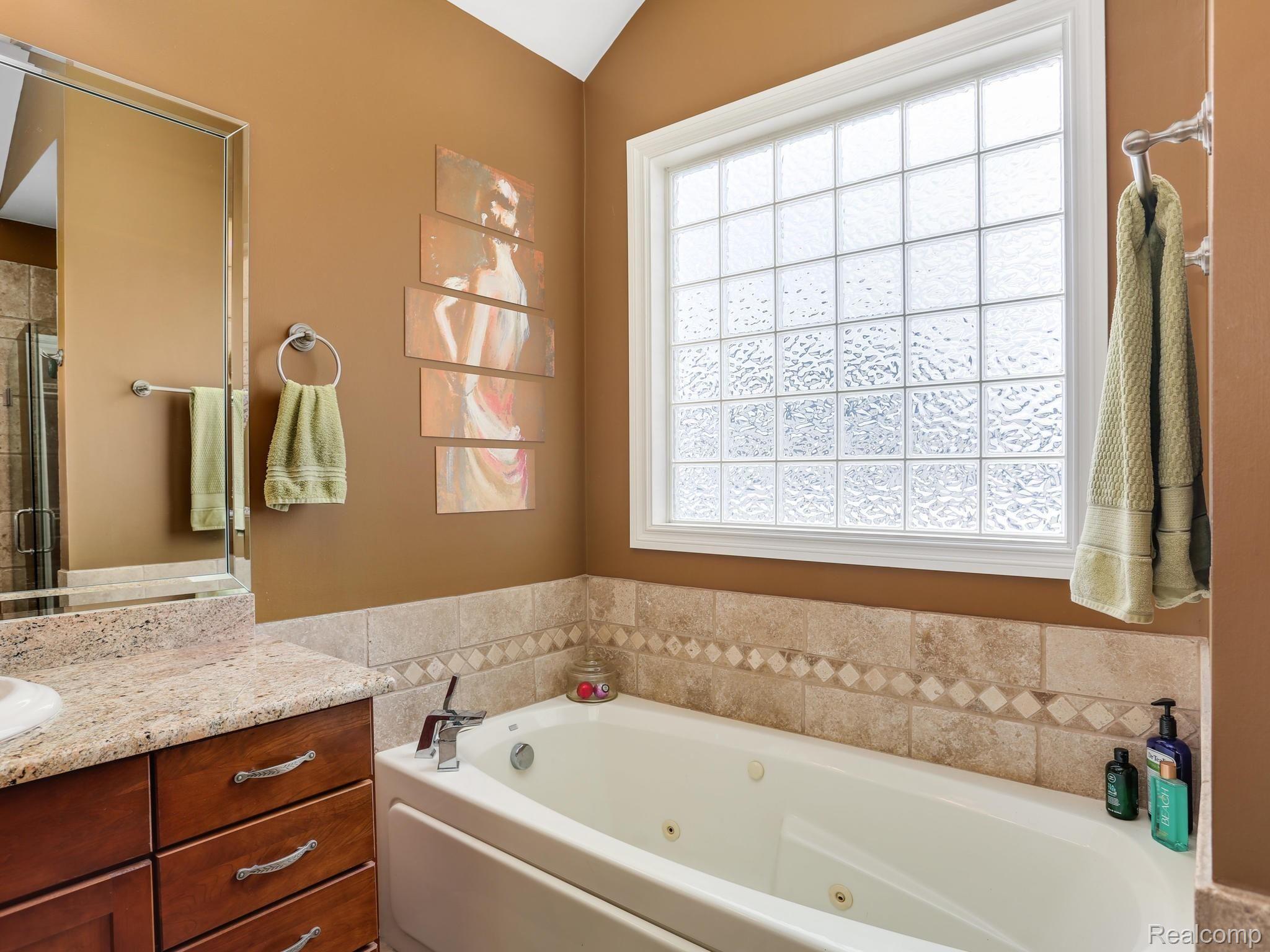 1067 Marsh Ridge Brighton, MI 48114 - Photo 22 of 39 1067 Marsh Ridge Brighton MI-024-024-1067 Marsh Ridge Brighton-MLS_Size.jpg