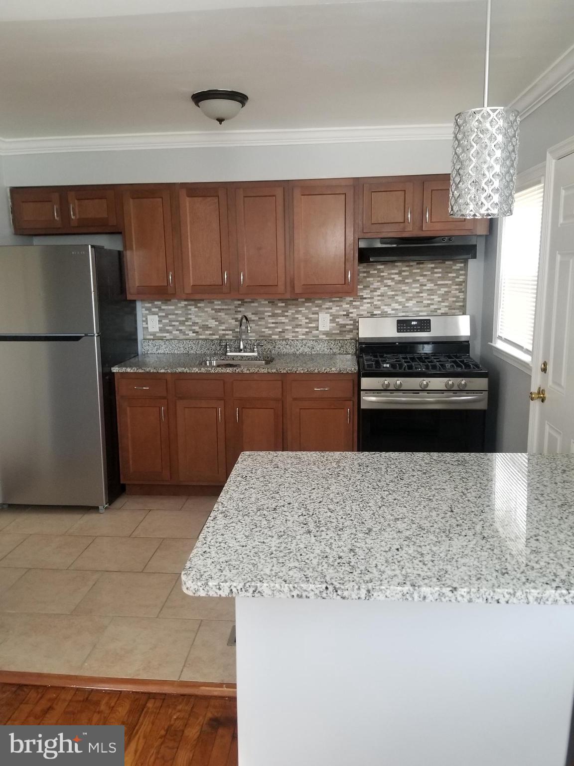 5154 Stafford Road Baltimore, MD 21229 - Photo 10 of 25