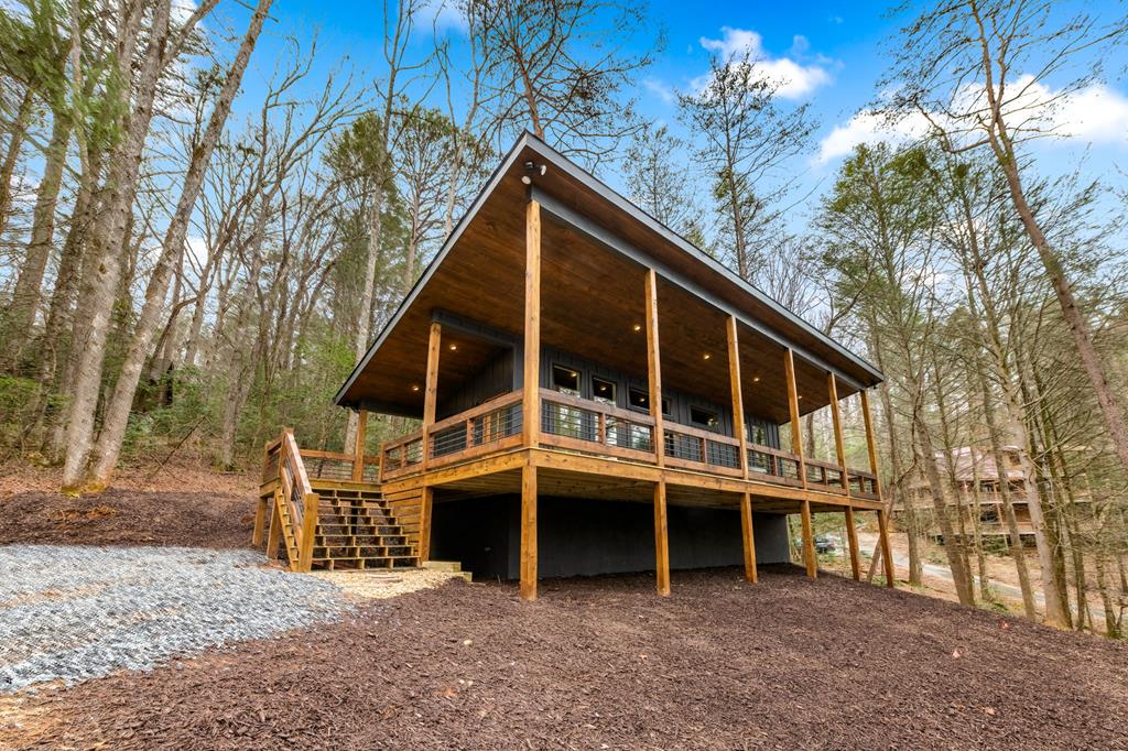 325 Hemlock Trail Blue Ridge, GA 30513 - Photo 1 of 25 Main View