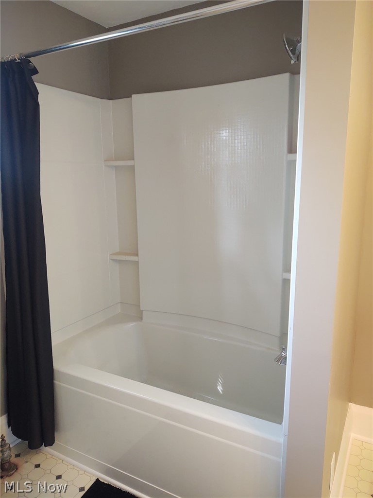 1524 Ferndale Road Northwest Canton, OH 44709 - Photo 21 of 34 Gallery Image 21