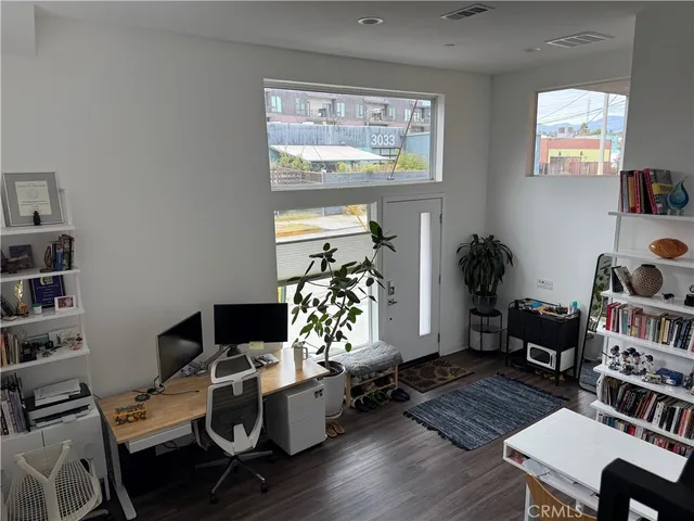 $4,500 | 3022 North Coolidge Avenue, Los Angeles, CA 90039