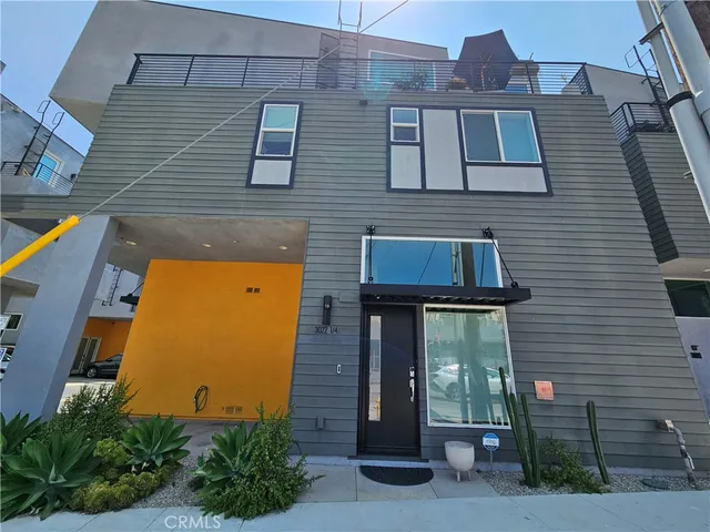 $4,500 | 3022 North Coolidge Avenue, Los Angeles, CA 90039