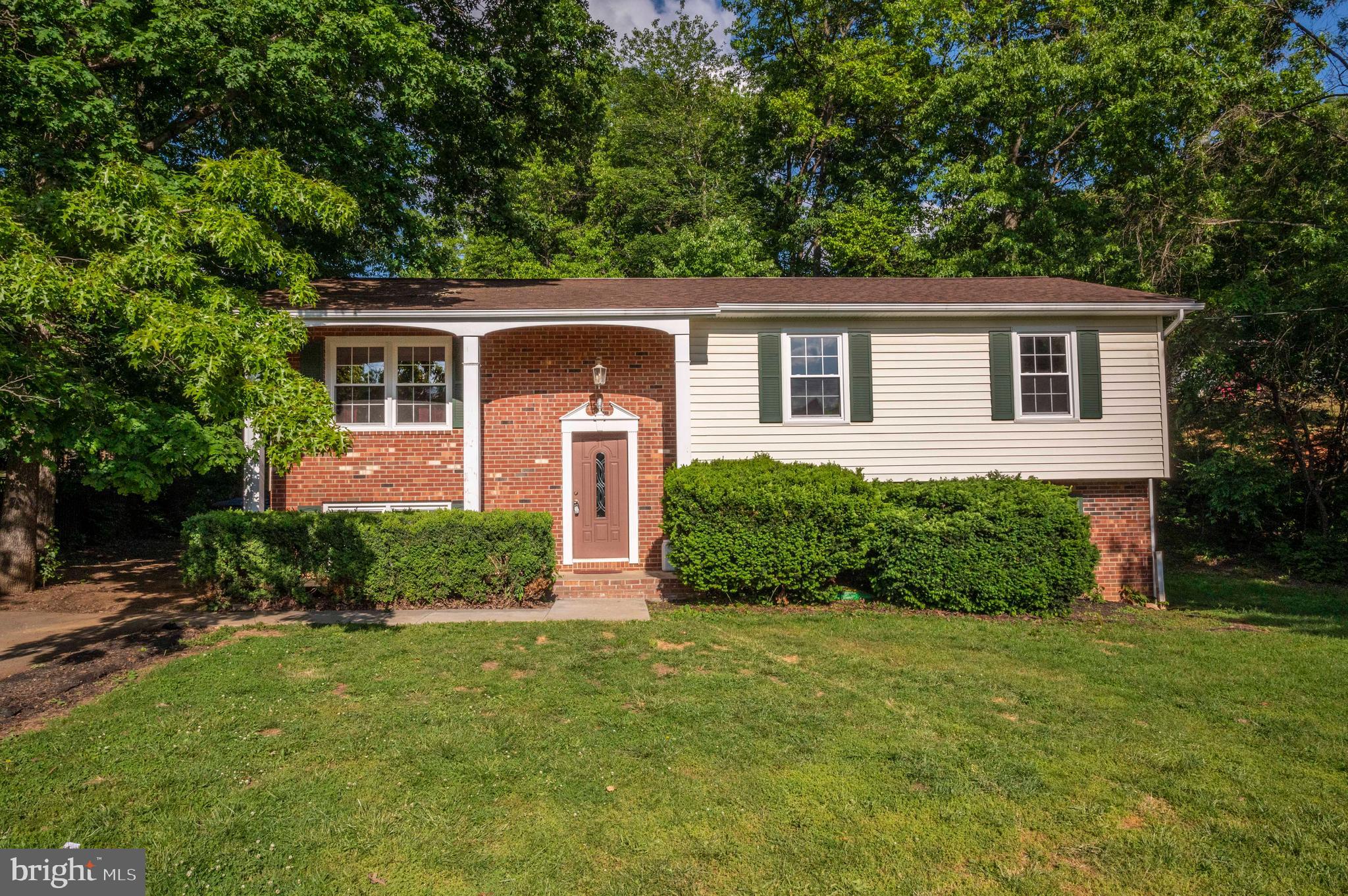 110 Henrico Road Front Royal, VA 22630 - Photo 1 of 43 Gallery Image 1