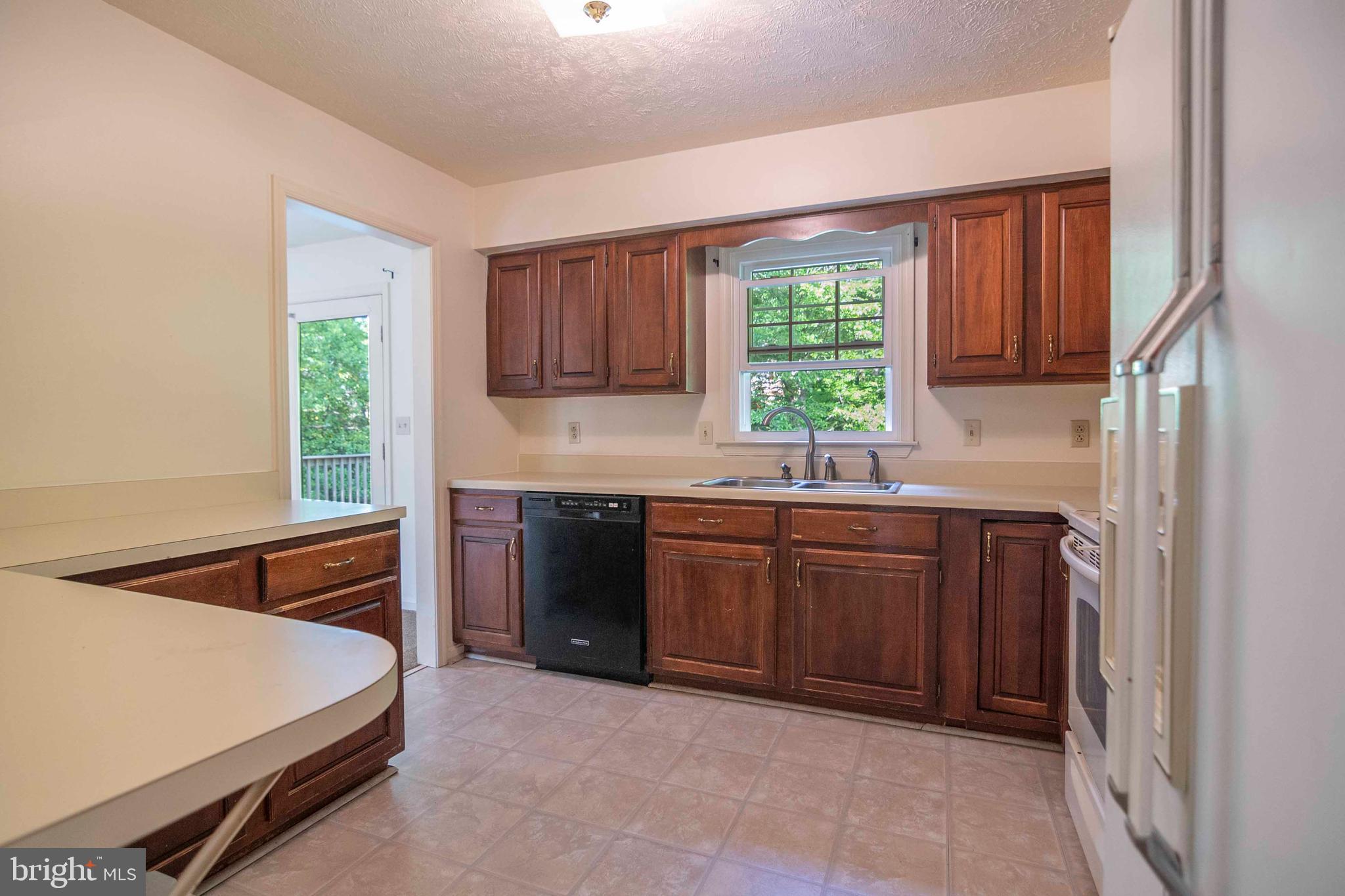 110 Henrico Road Front Royal, VA 22630 - Photo 11 of 43 Gallery Image 11