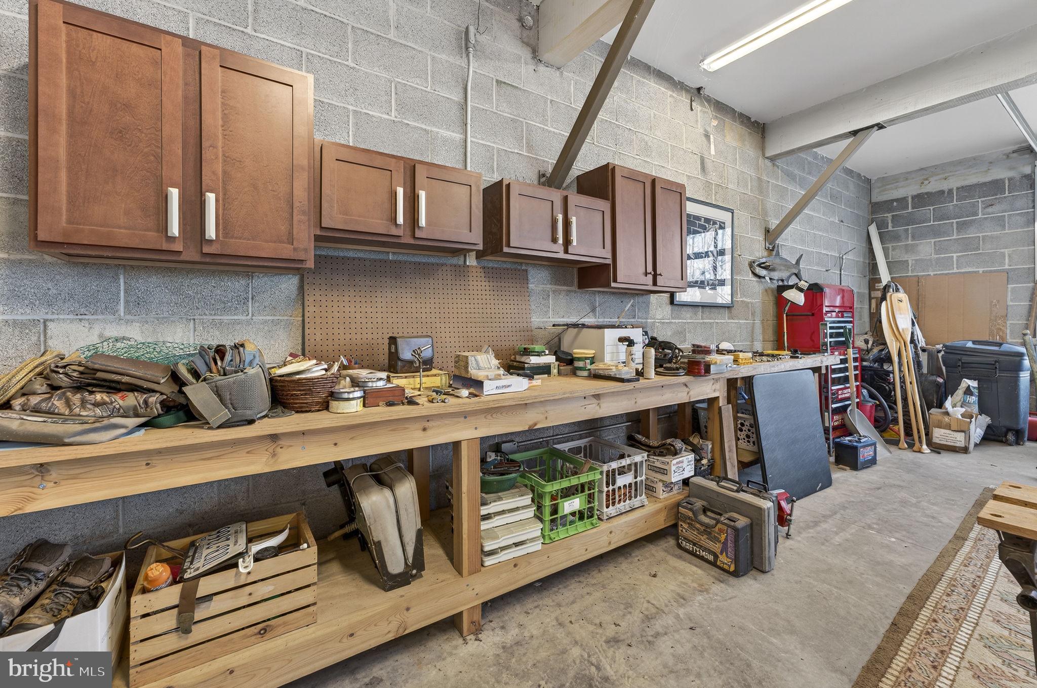 40 Angel Kiss Lane Castleton, VA 22716 - Photo 34 of 56 Workshop for the serious craftsman or hobbyist
