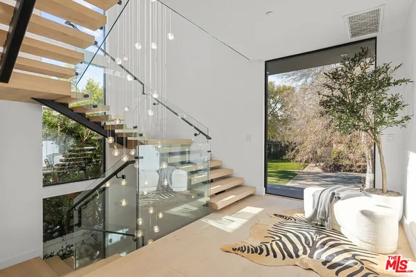 $5,495,000 | 1964 Thayer Avenue, Los Angeles, CA 90025