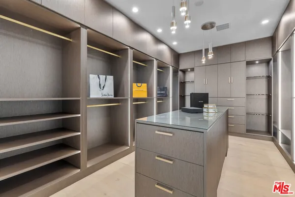 $5,495,000 | 1964 Thayer Avenue, Los Angeles, CA 90025