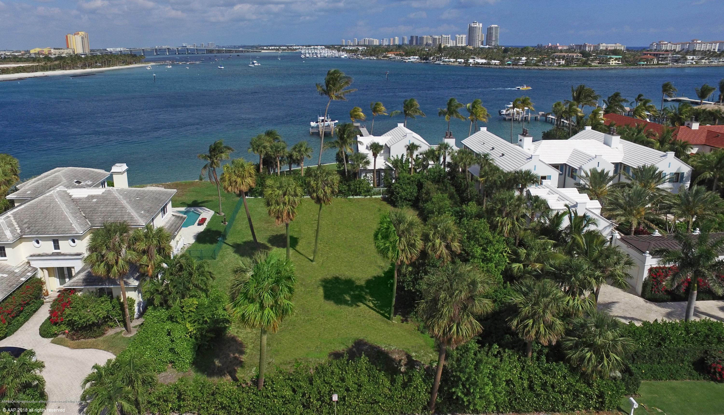 Na Indian Road Palm Beach, FL 33480 - Photo 4 of 4 an aerial view of a house with a yard