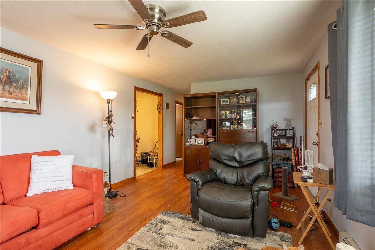 7 Watts Avenue Thomaston, ME 04861 - Photo 11 of 45 7 Watts Lane, Thomaston