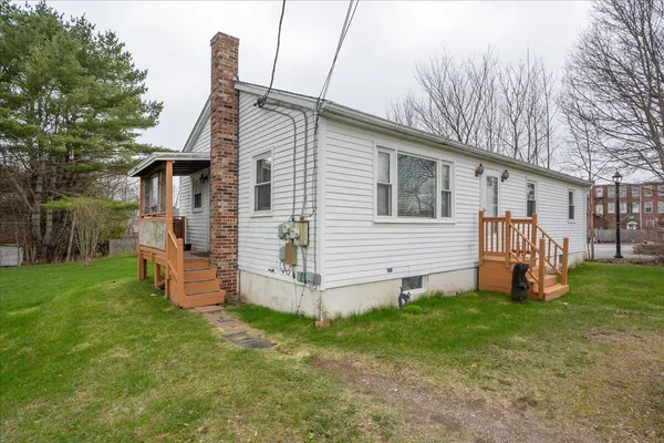 $379,900 | 7 Watts Avenue, Thomaston, ME 04861
